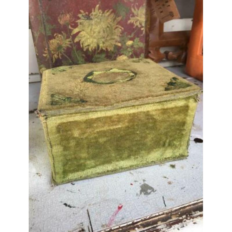 Kragen doosje groen vintage stoffen brocante doos