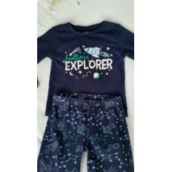 Leuke Peuter Pyjama blauw met raket print maat 92/98