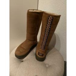 UGG classic tall mt 5 (36) NIEUW