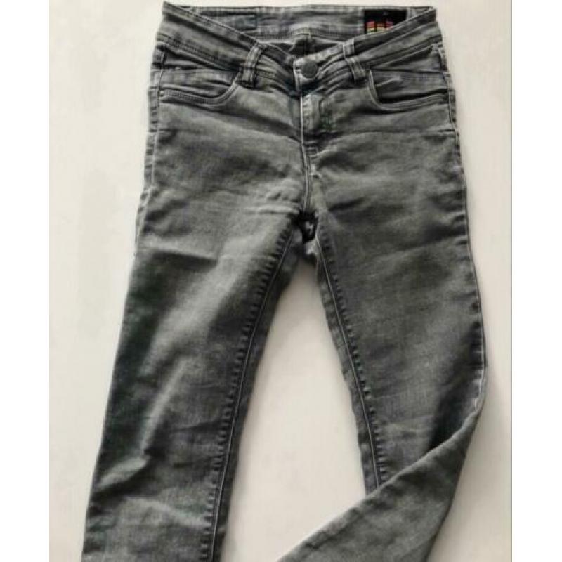 Outfitters Nation grijze jeans maat 152(label 22)