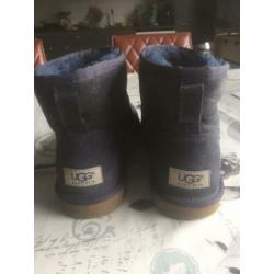 UGG dameslaars maat 40