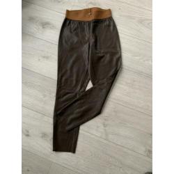 Vaux broek Vanilia. Mt 40