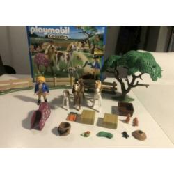 Playmobil Paddock met paardenfamilie 5227