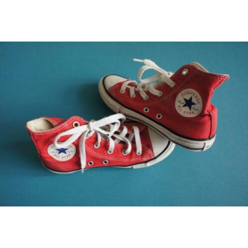 25-8201 Rode Allstars, Converse, mt. 33