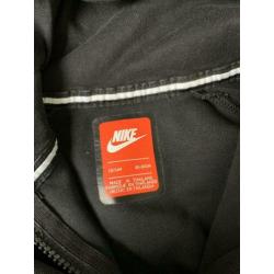 Nike tech fleece trainingspak zwart grijs 18/24 maanden