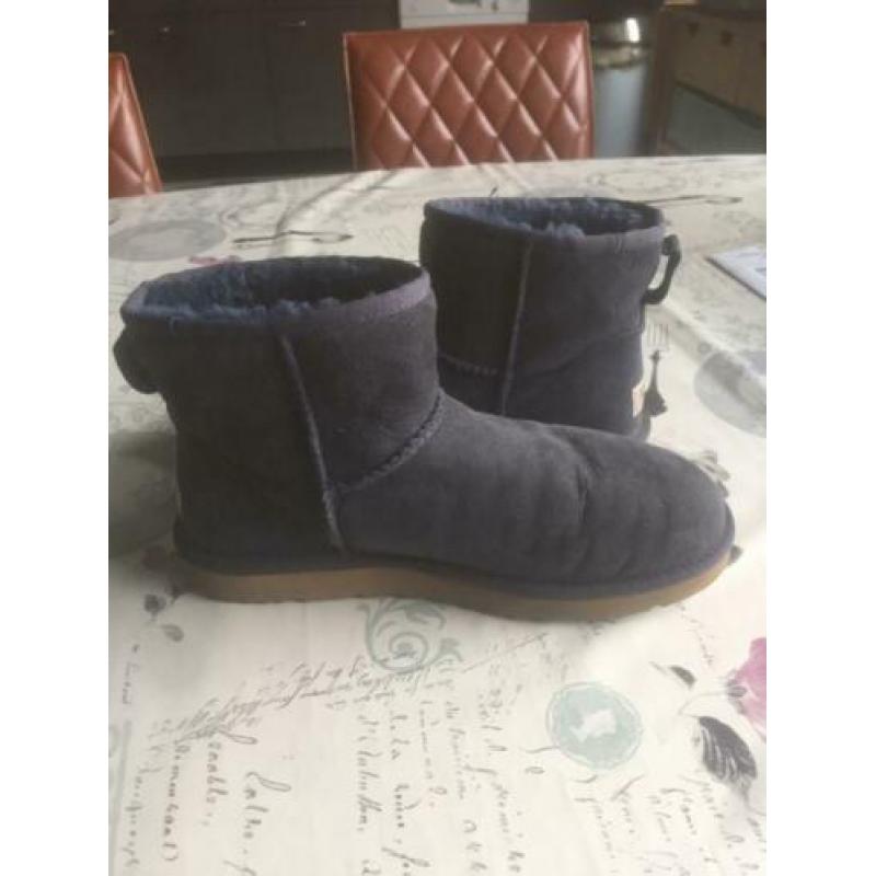 UGG dameslaars maat 40