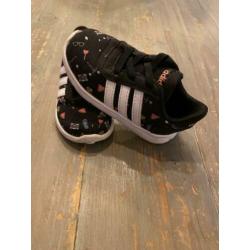 Adidas maat 21