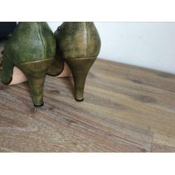 Guess pumps maat 39