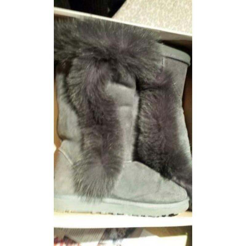 Uggs grijs echt bont 39 zgan