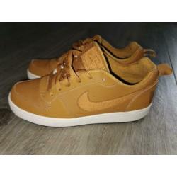 Nikes dames sneakers z.g.a.n in maat 38,5