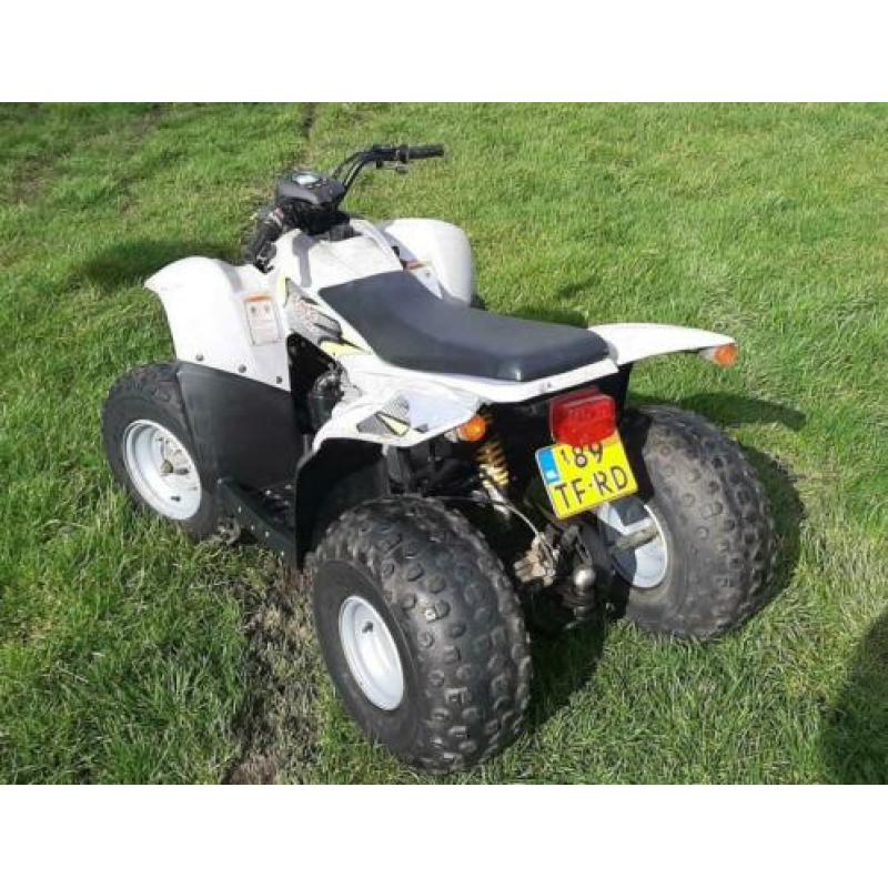 Quad met kenteken.