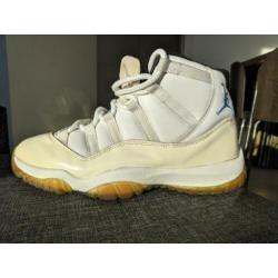 ? Nike Air Jordan 11 Columbia uit 2001 - maat 44