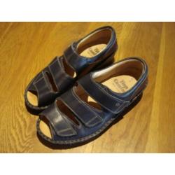 Amper gedragen leren FINN COMFORT sandalen in de maat 38