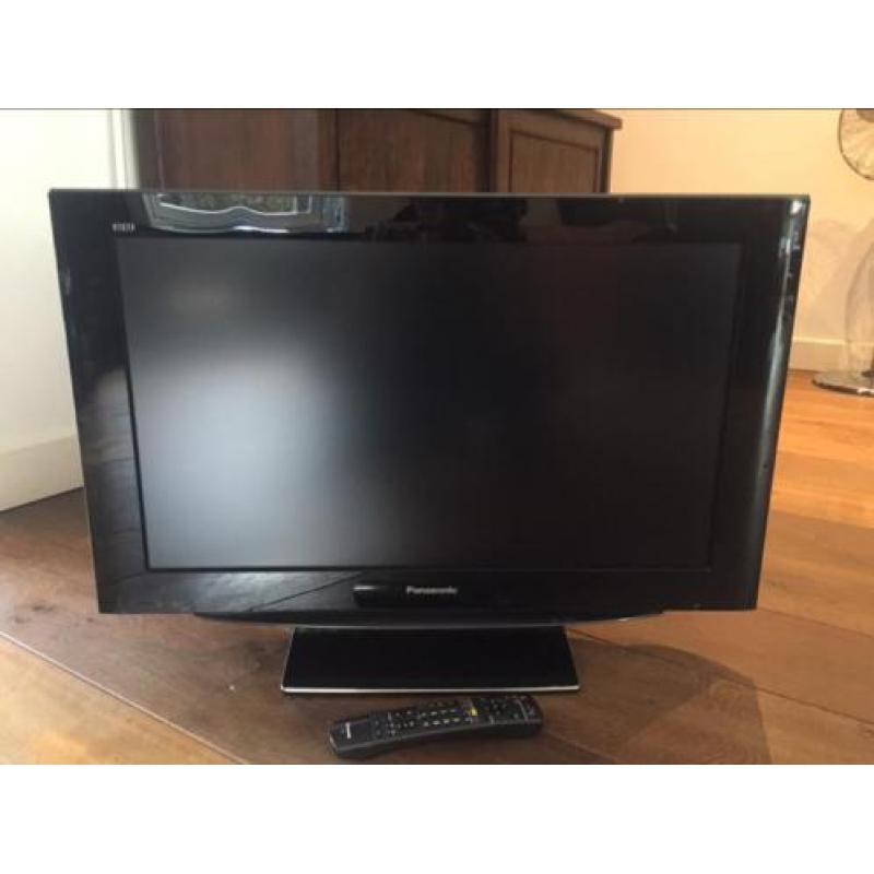 Panasonic 32 inch LCD Full HD tv TX-32LZD80F