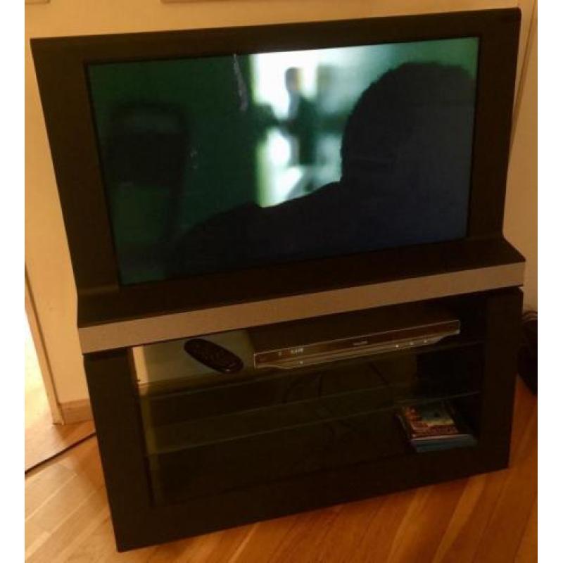 Beovision 8 tv LCD 32 inch met afstandsbediening incl B