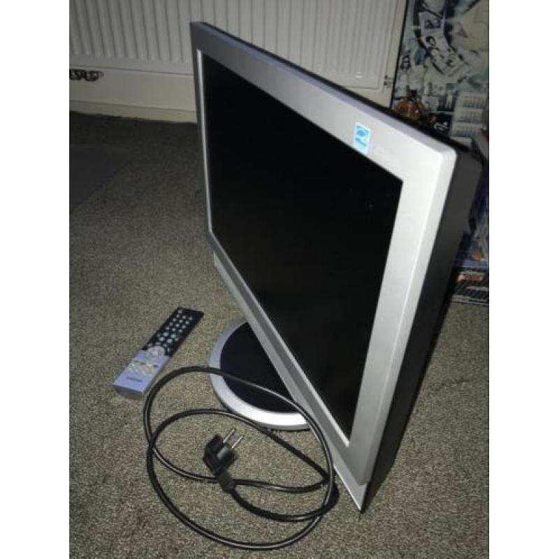 LCD TV 19 INCH - Als nieuw