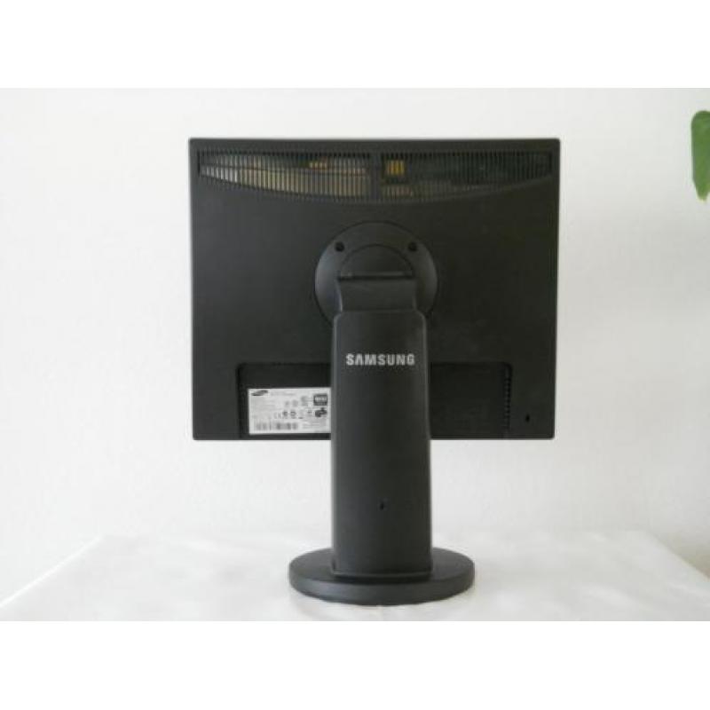 Samsung Syncmaster 943B monitor Zwart TN LCD-paneel